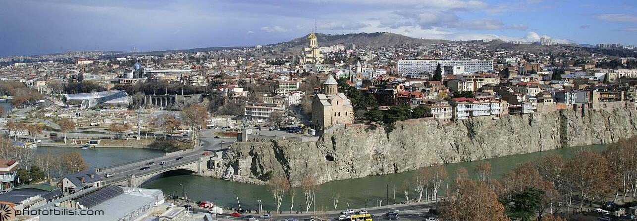 Metekhi est un quartier historique de Tbilissi, en Géorgie — T'bilisi