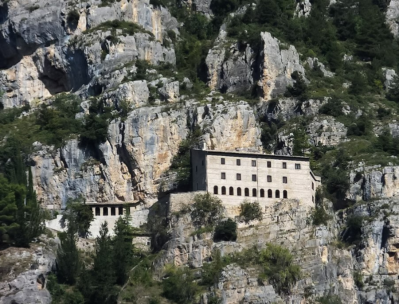 Ermitage célestinien de Sant'Onofrio al Morrone - Sulmona | Secret World Trip Planner