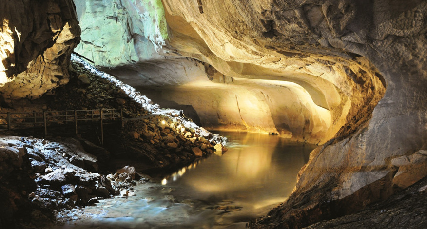 The caves of the Mulu Park are an amazing miracle — Sarawak