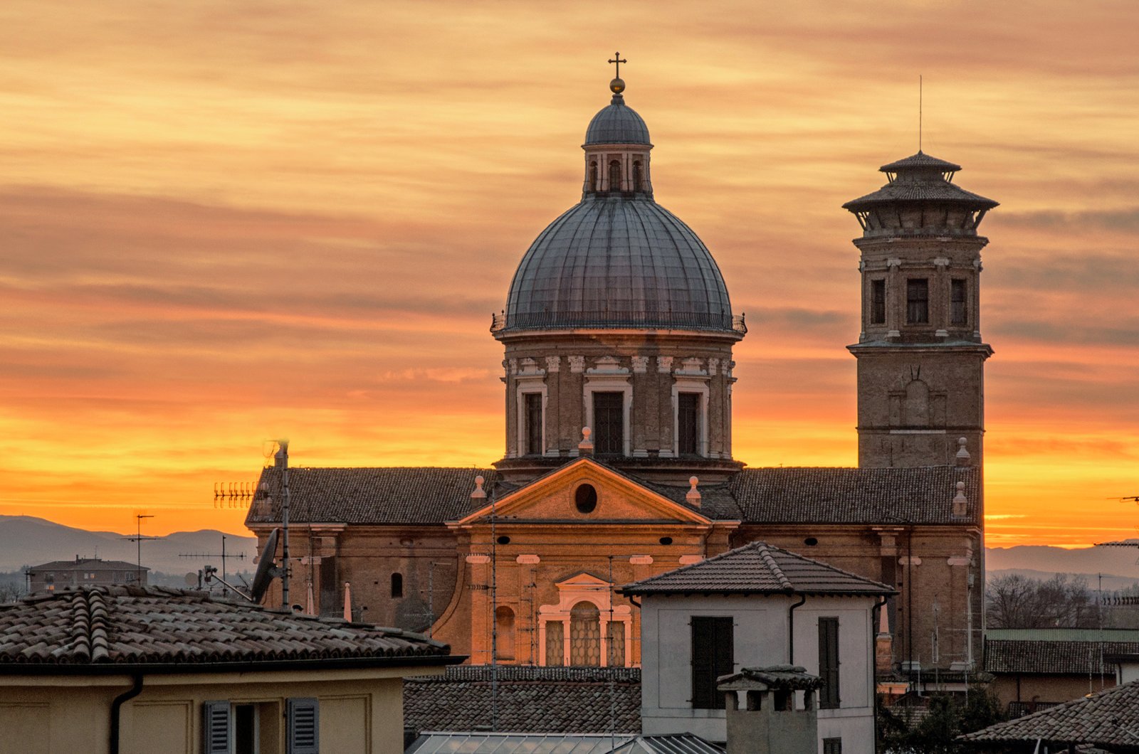 Reggio Emilia | Beata Vergine della Ghiara - Reggio Emilia | Secret World Trip Planner