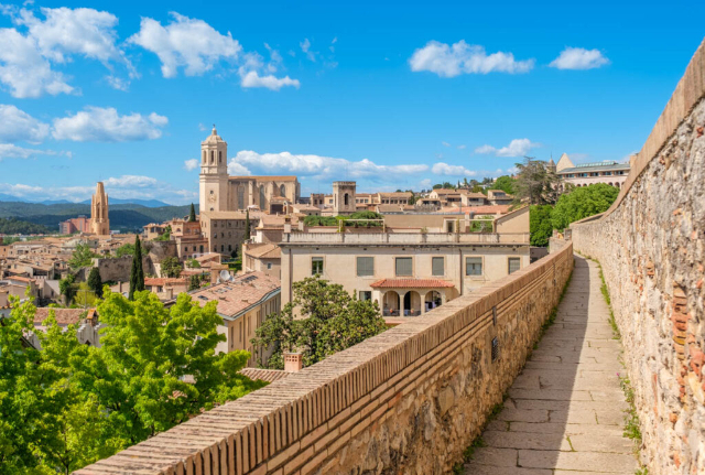 Les murailles de Gérone - Une promenade à travers les siècles au-dessus de la ville — Girona