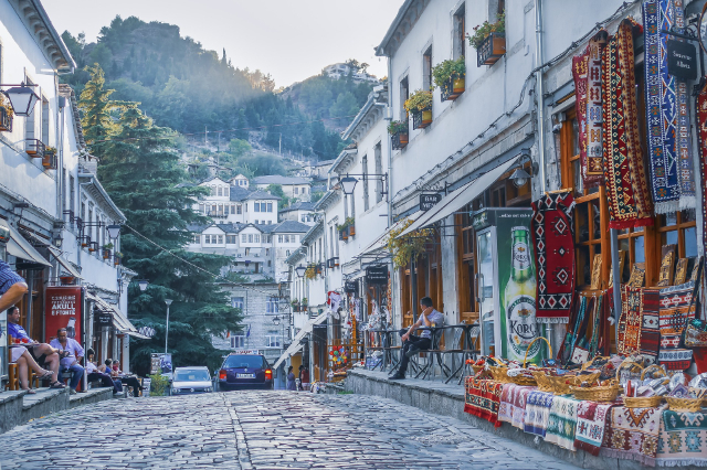 La ville pittoresque de Gjirokastra - Gjirokastër County | Secret World Trip Planner