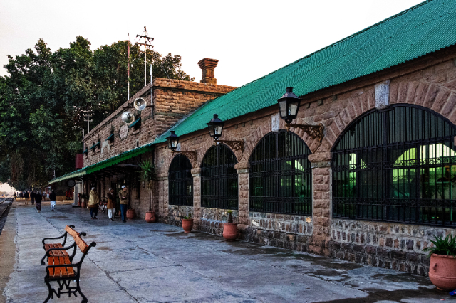 Stazione ferroviaria e museo di Golra - Islamabad | Secret World Trip Planner