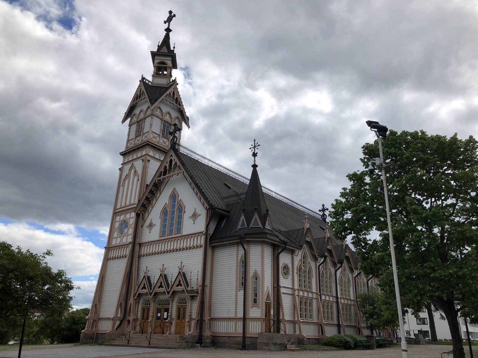 ÉGLISE ÉVANGÉLIQUE LUTHÉRIENNE KAJAANI - Kajaani | Secret World Trip Planner