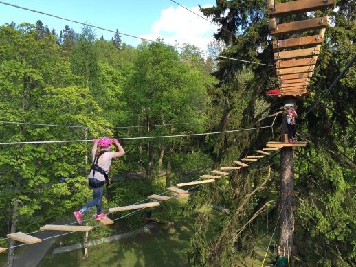 Hugo Park Aulanko est un grand parc d'aventure — Hämeenlinna