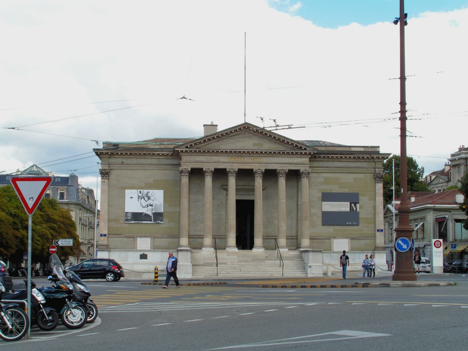 Simbol saka Geneva kapentingan ing seni, Musée Rath - Genève | Secret World Trip Planner