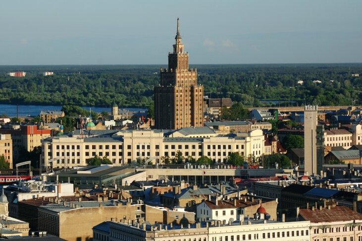 ਲਾਤਵੀ ਅਕੈਡਮੀ ਸਾਇੰਸਜ਼ ਦੇ ਵਿਚ ਲਾਤਵੀਆ - Riga | Secret World Trip Planner
