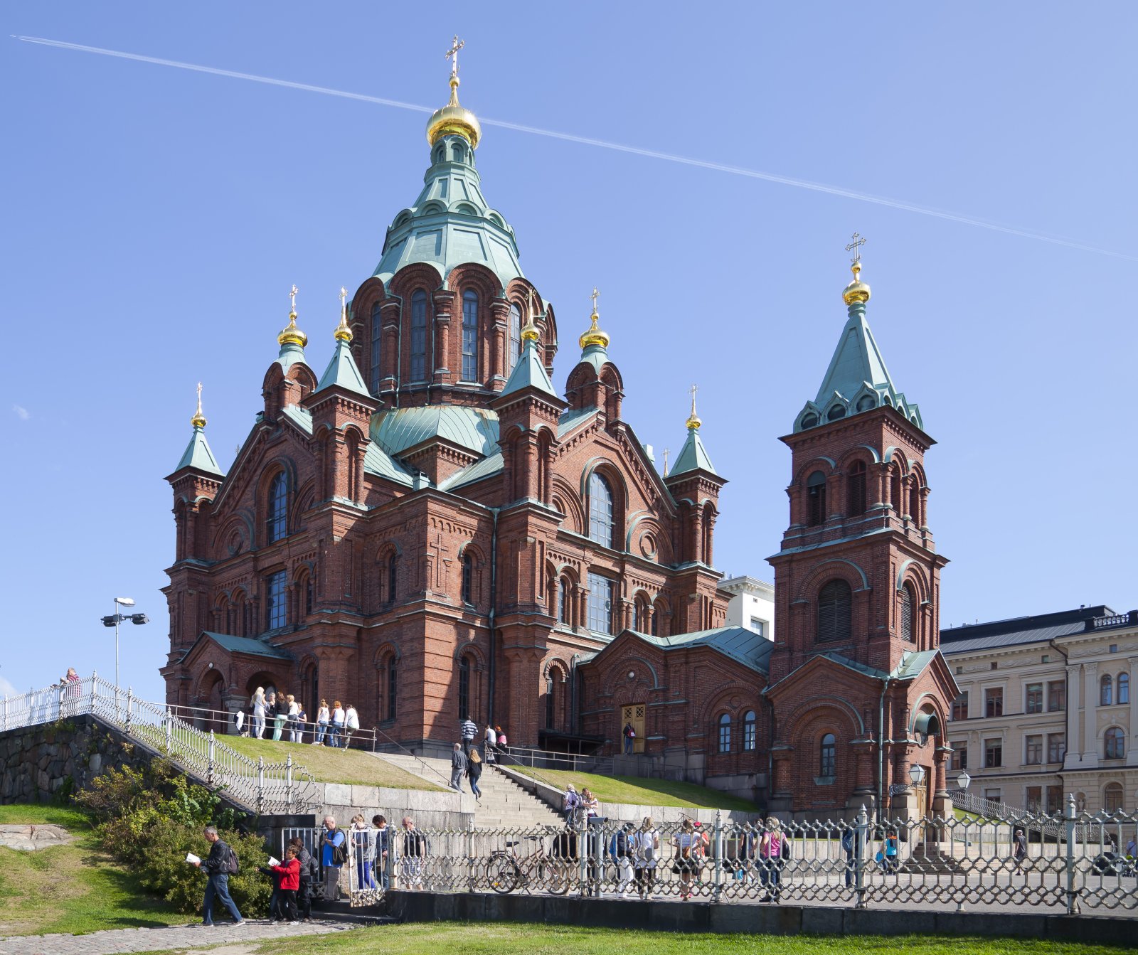 La Cattedrale Uspenski - Helsinki | Secret World Trip Planner