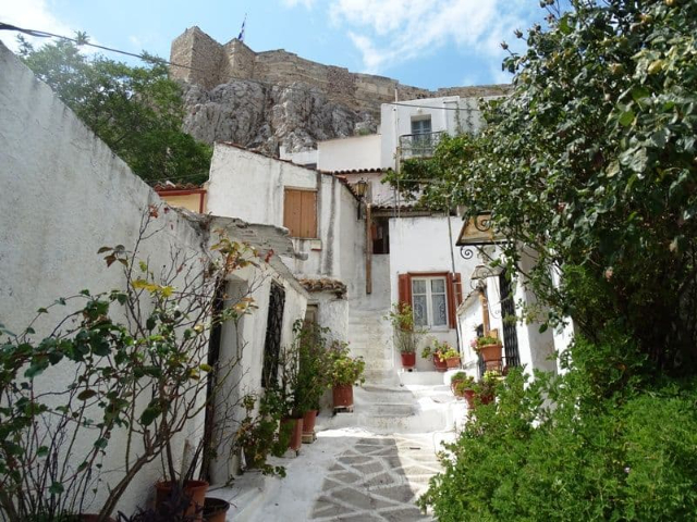 Anafiotika: Athens' Timeless Escape - Atene | Secret World Trip Planner