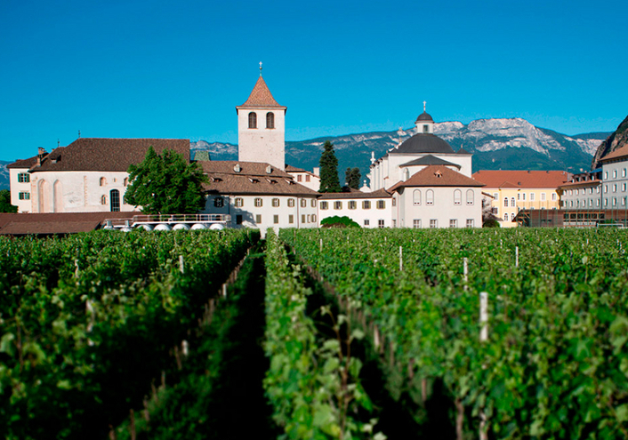 Monastère bénédictin Murs de Gries - Bolzano | Secret World Trip Planner