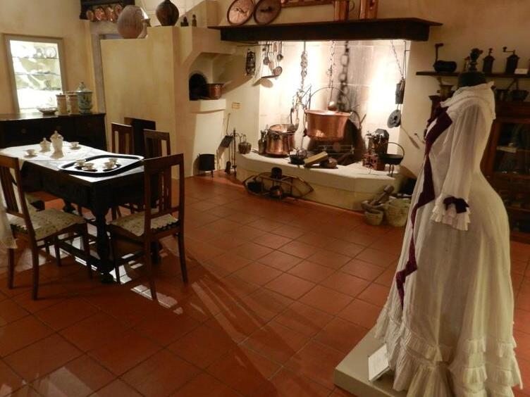 Museum für Mode und Kostüme - Villa Mazzucchelli - Ciliverghe di Mazzano | Secret World Trip Planner
