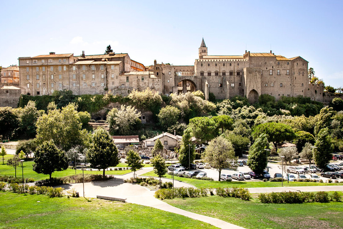 Frosinone và tuyệt vời Cung điện của Giáo hoàng - Viterbo | Secret World Trip Planner
