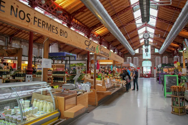 Der überdachte Markt von Colmar - Ein Geschmack des Elsass unter Eisen und Glas - Colmar | Secret World Trip Planner