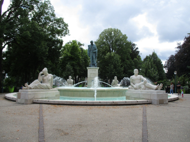 Parc du Champ de Mars - Colmar | Secret World Trip Planner