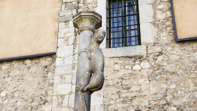 La Leonessa di Girona: una tradizione eccentrica - Girona | Secret World Trip Planner