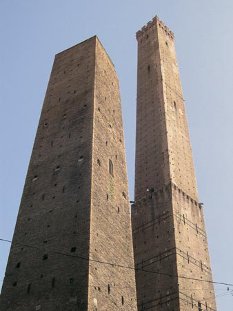 Donkey Tower - Bologna | Secret World Trip Planner