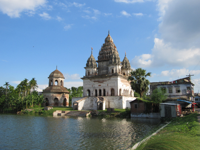 Le complexe du temple de Puthia - Puthia | Secret World Trip Planner