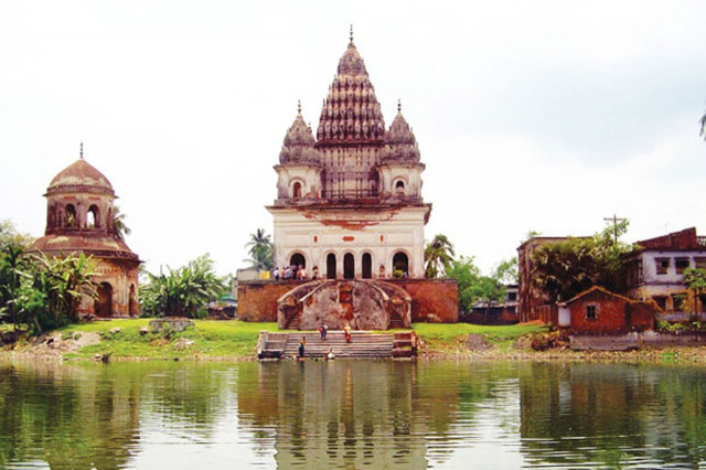Le complexe du temple de Puthia - Puthia | Secret World Trip Planner