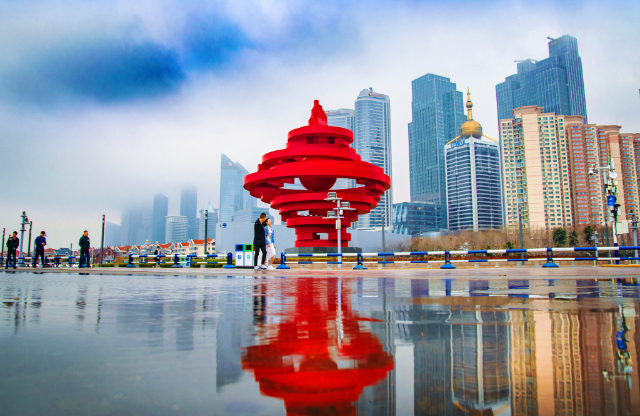 Place du 4 mai - Qing Dao Shi | Secret World Trip Planner