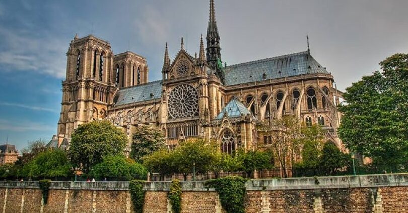 Notre Dame-ਗੁਪਤ ਸੰਸਾਰ - Paris | Secret World Trip Planner