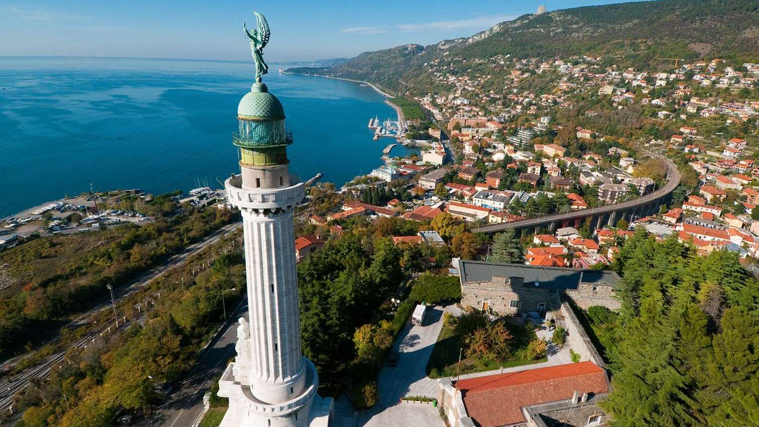 Trieste, la petite Vienne au bord de la mer — Trieste