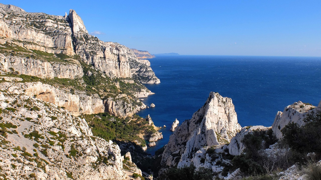 Calanque D'en Vau - Cassis | Secret World Trip Planner