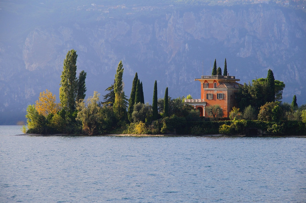 Garda | Der größte See Italiens - Lago di Garda | Secret World Trip Planner