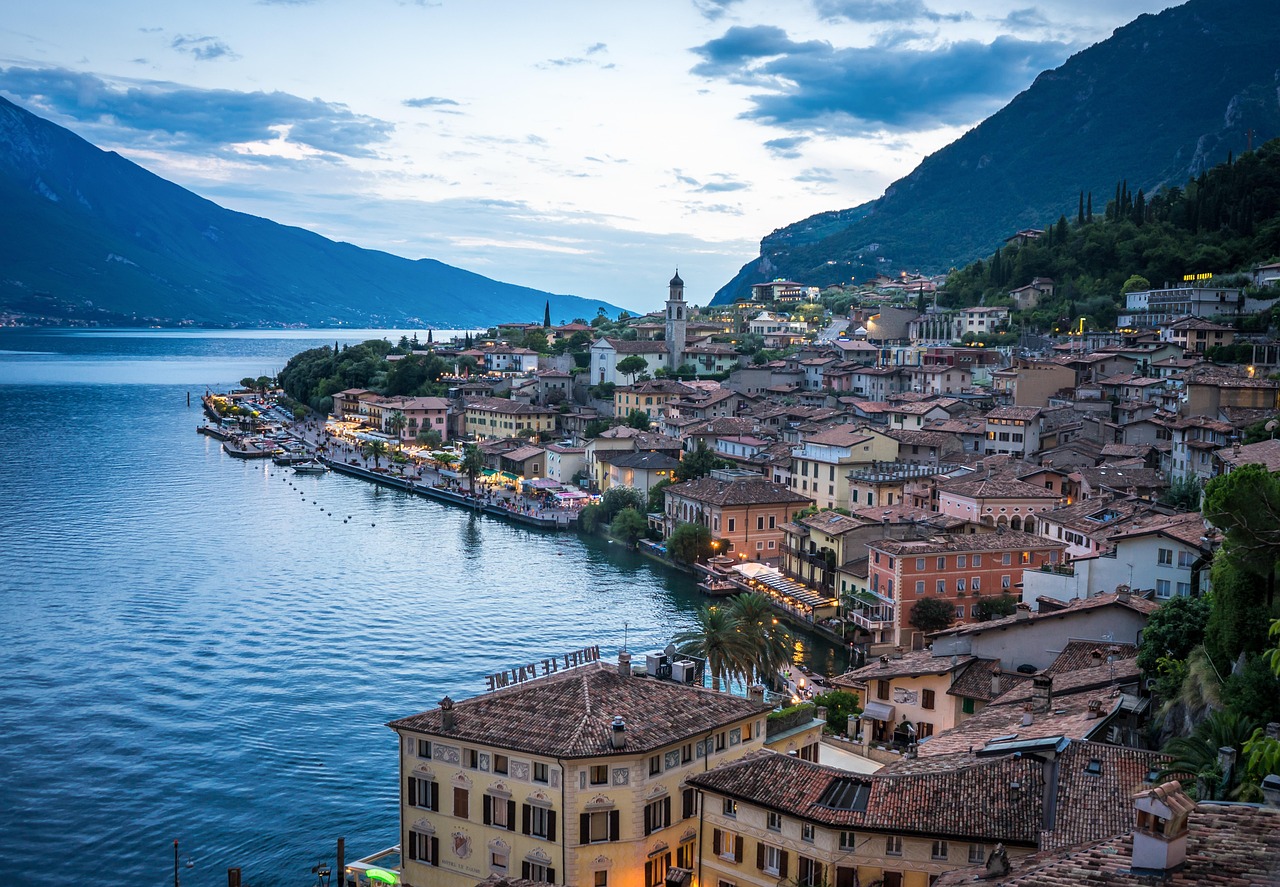 Garda | Der größte See Italiens - Lago di Garda | Secret World Trip Planner
