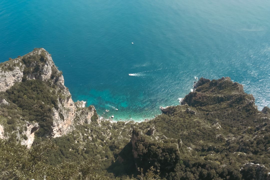 أناكابري والفيلا الرومانية القديمة - Anacapri | Secret World Trip Planner