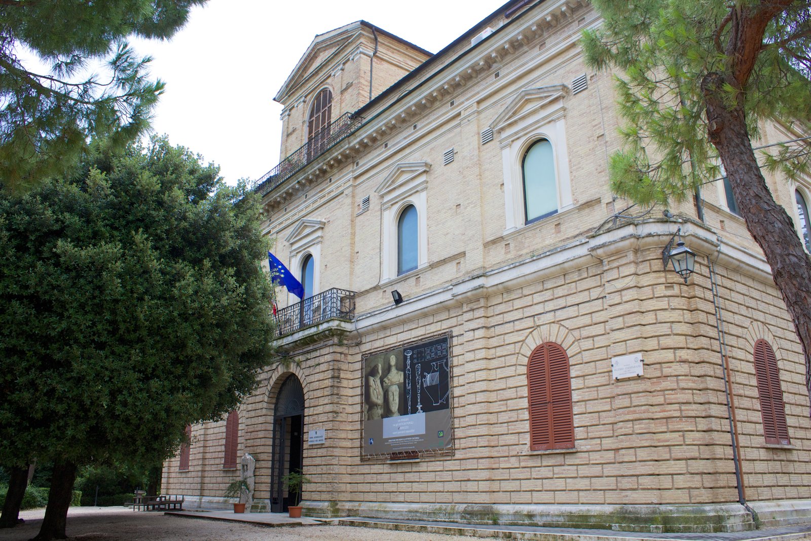 Chieti / Villa Frigerj Museoa - Chieti | Secret World Trip Planner