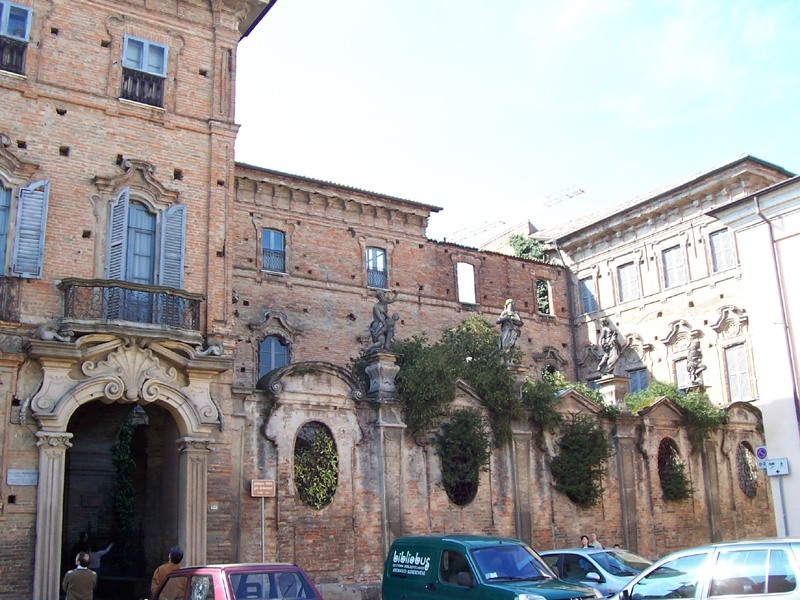 Palača Terni De Gregory - Crema | Secret World Trip Planner
