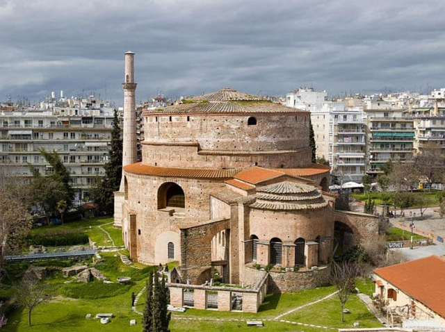 Discover the Rotonda: A Multifaceted Monument of Thessaloniki's History - Thessaloniki | Secret World Trip Planner