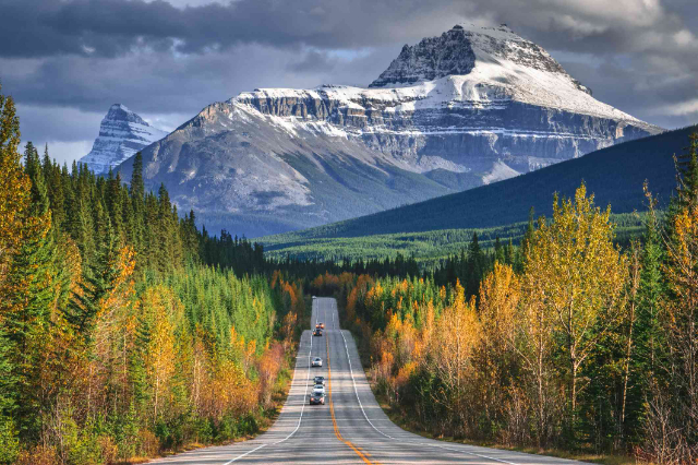 The Icefields Parkway - Jasper | Secret World Trip Planner