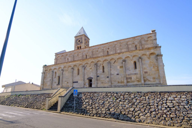 Basilica di Santa Giusta - Santa Giusta | Secret World Trip Planner