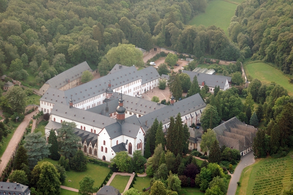 Eberbach Monastery and the Pinot Noir - Secret World — Eltville am Rhein
