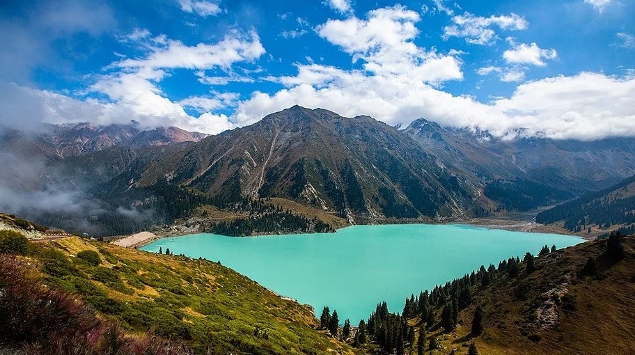 Grand lac d'Almaty — Almaty