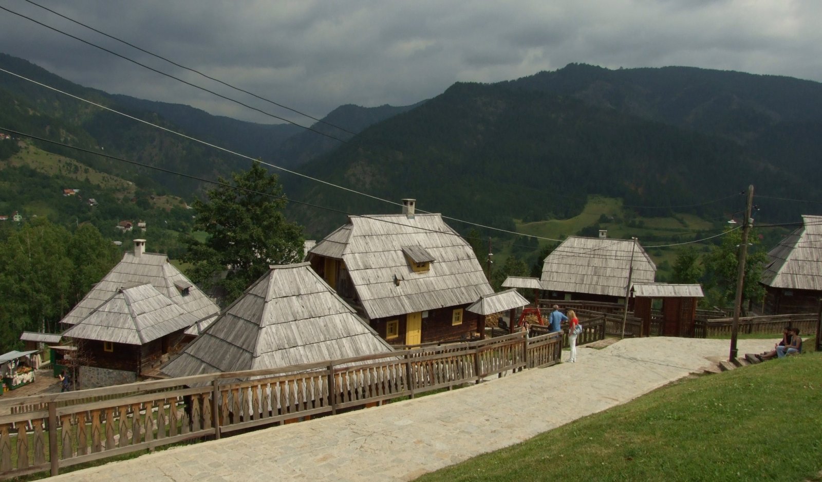 Serbie | Drvengrad - Мокра Гора | Secret World Trip Planner