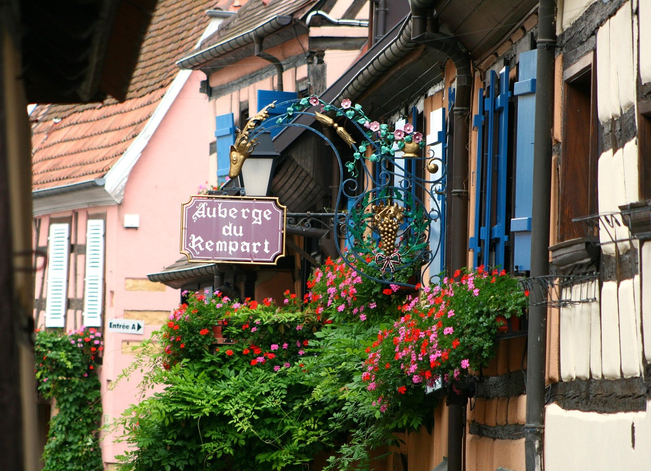 Eguisheim | Le berceau de la viticulture en Alsace - Eguisheim | Secret World Trip Planner