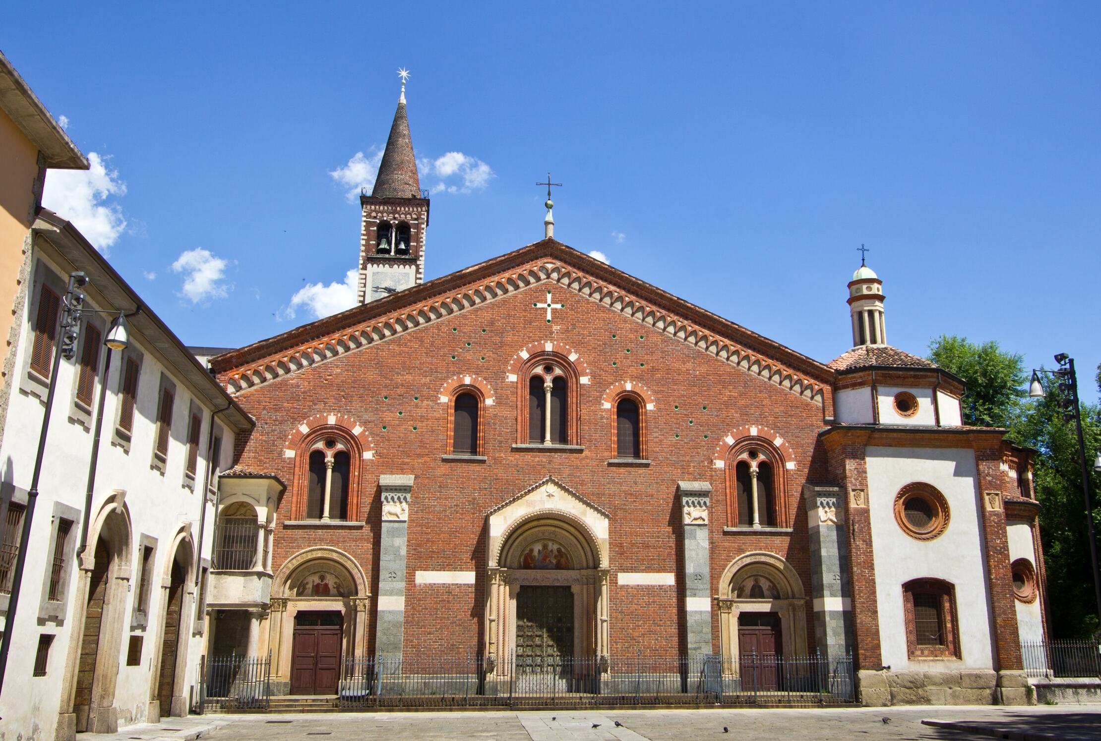 Milan / Basilica of S. Eustorgio - Milano | Secret World Trip Planner