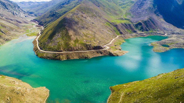 Lac Lulusar - Lulusar Lake | Secret World Trip Planner
