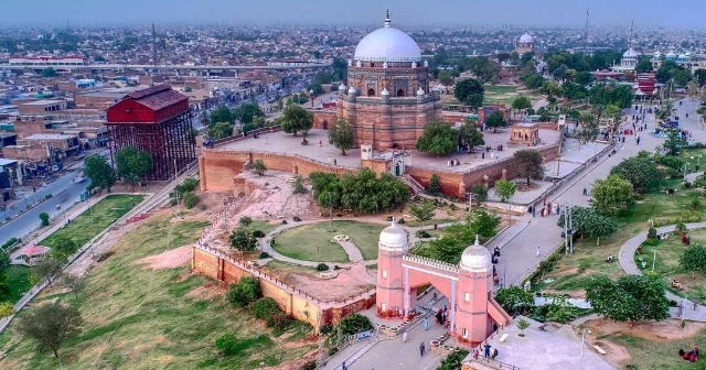 Giardino di Fort Kohna Qasim - Multan | Secret World Trip Planner