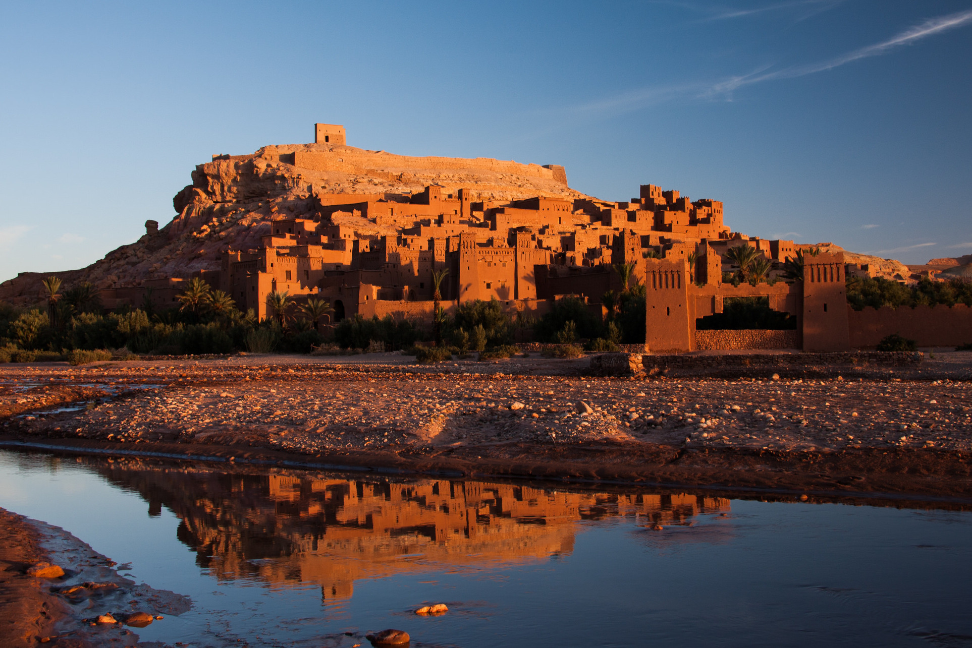 Ait-Ben-Haddou, un joli village près des montagnes de l'Atlas — Ait-Ben-Haddou