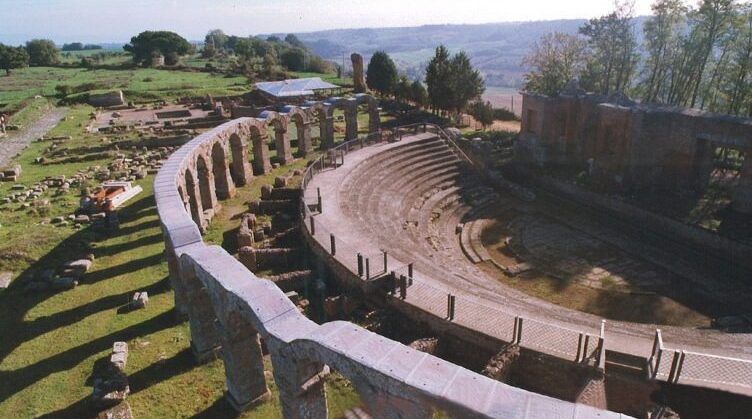 Ferento dan Roman Teater - Viterbo | Secret World Trip Planner