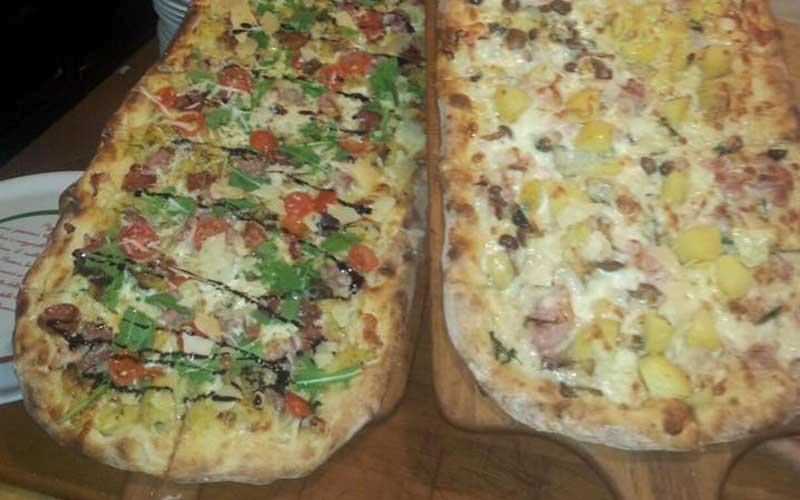 Amalfi qirg'og'i: Pizza al Metro - 84010 Tramonti SA | Secret World Trip Planner