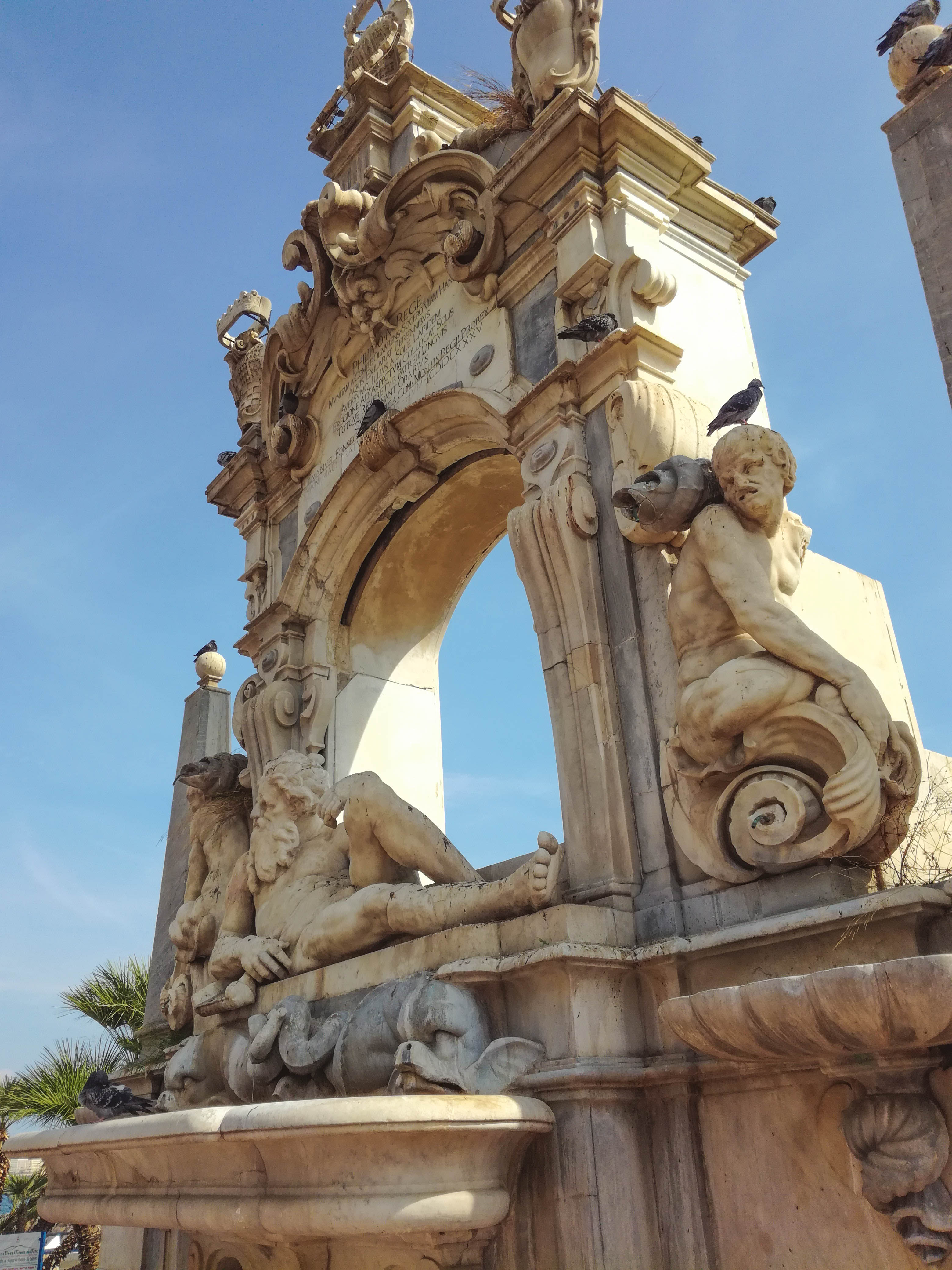 Naples | La fontaine de Sébeto - Napoli | Secret World Trip Planner