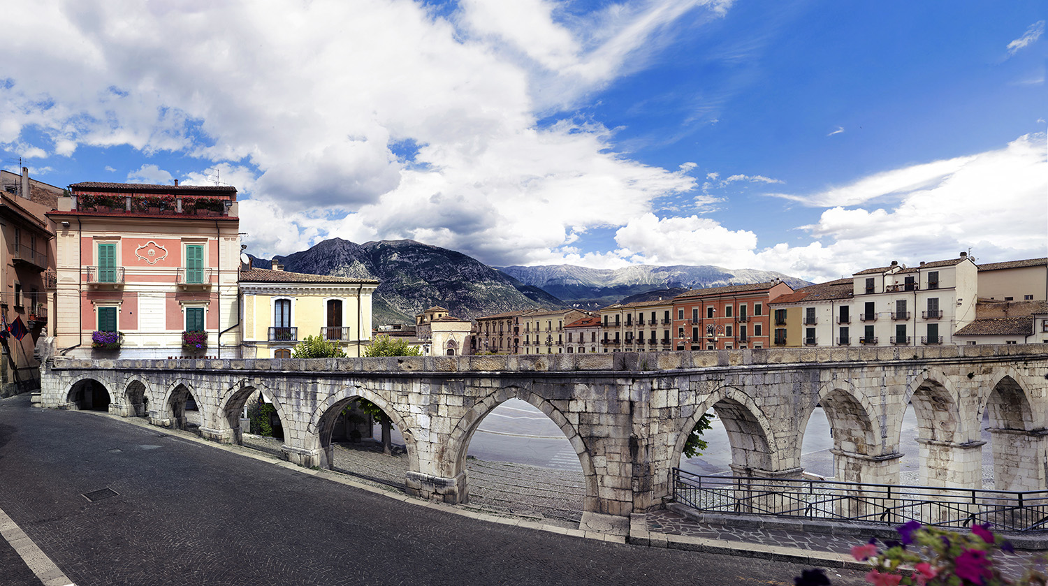 Sulmona, la ville des dragées — Sulmona