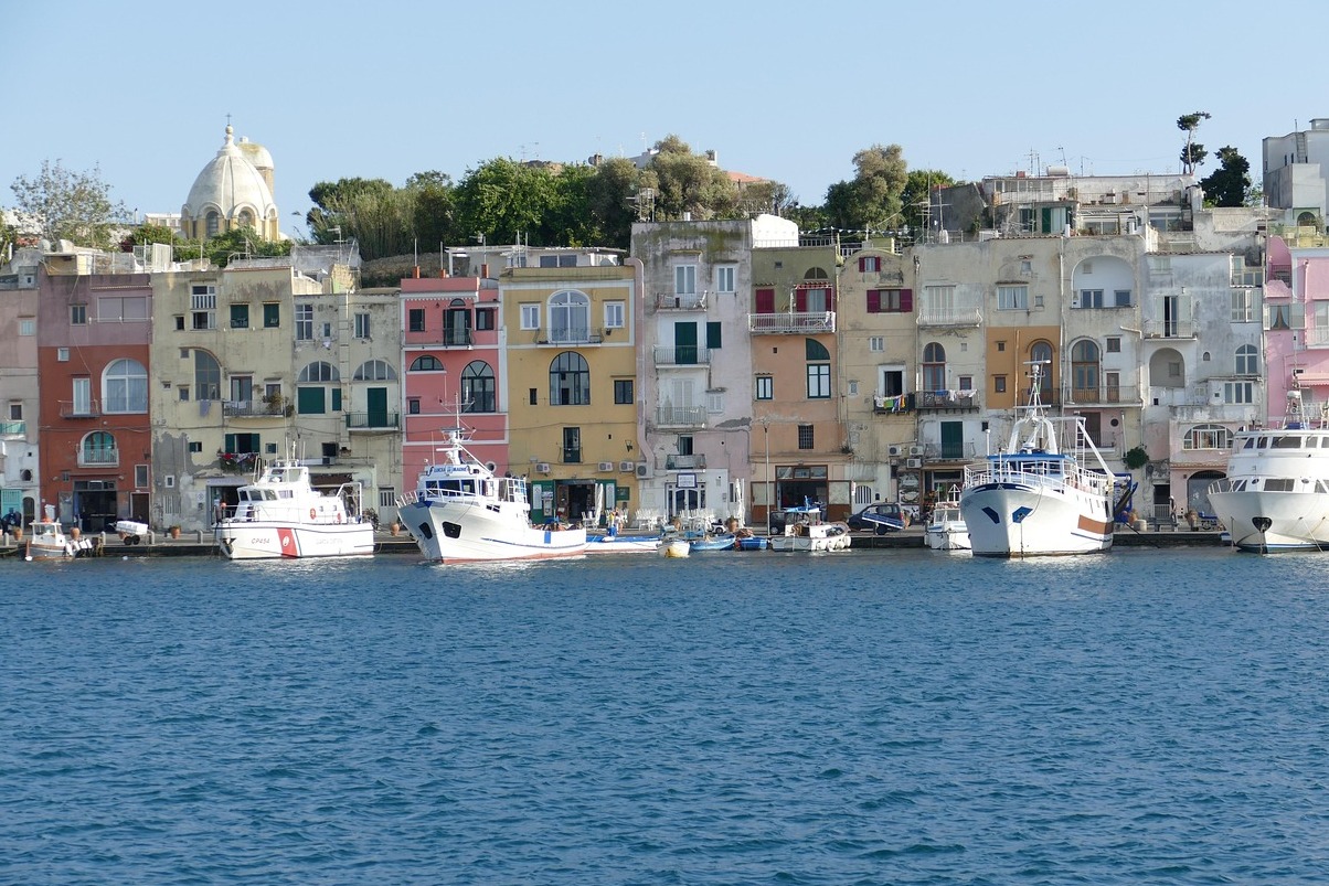 Procida: Bourbon penal bath, formerly Palazzo D'Avalos - Procida | Secret World Trip Planner