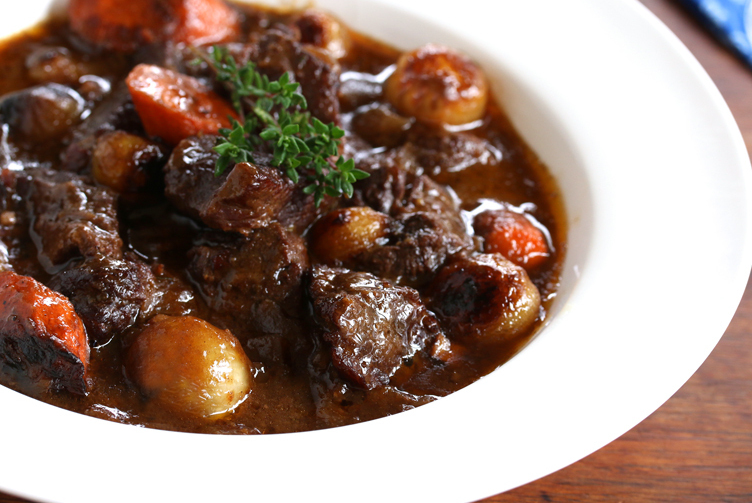 Boeuf bourguignon is a traditional French meal — Borgogna
