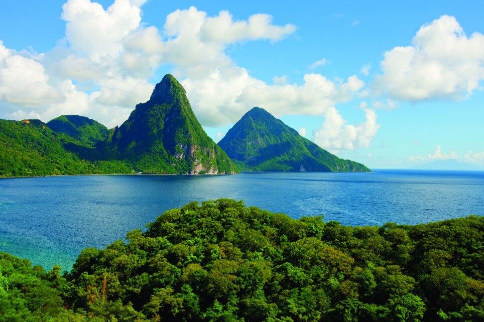 The Pitons, St. Lucia's twin towering peaks — Piton Mitan
