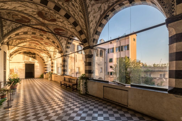 Eaglais Santa Maria di Castello: taisce i bhfolach - Genova | Secret World Trip Planner